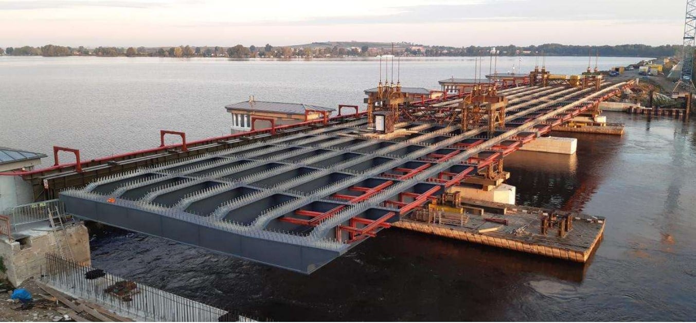 A Comprehensive Guide to Composite SteelConcrete Bridge Design